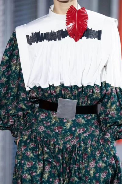 Look 57